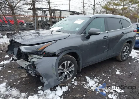2022 Toyota Highlander Xle from USA, damaged, VIN 5TDGZRBHXNS570927